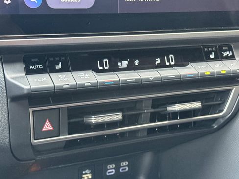 Used 2025 Toyota Camry XSE image 25