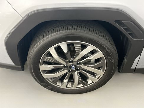 Used 2025 Subaru Forester Touring AWD/4WD image 11