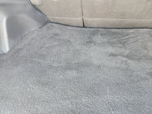 Used 2021 Toyota RAV4 LE image 32