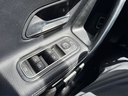 Used 2019 Mercedes-Benz A 220 4MATIC image 70