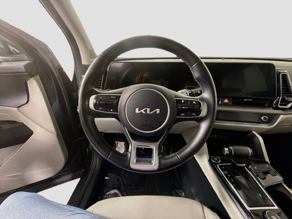 Used 2024 Kia Sportage EX FWD image 16