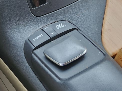Used 2014 Lexus RX 450h AWD image 27
