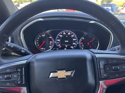 Used 2022 Chevrolet Blazer Premier FWD image 18