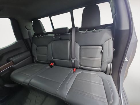 Used 2022 GMC Sierra 1500 Denali w/ Denali Premium Package AWD/4WD image 15