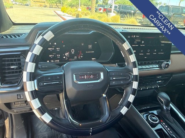 Used 2025 GMC Canyon AT4 w/ Nightfall Edition AWD/4WD image 3