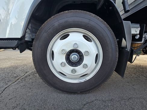 New 2024 Chevrolet Low Cab Forward 5500HD RWD image 12