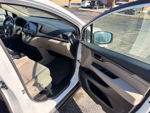 Used 2023 Honda Odyssey EX-L image 15