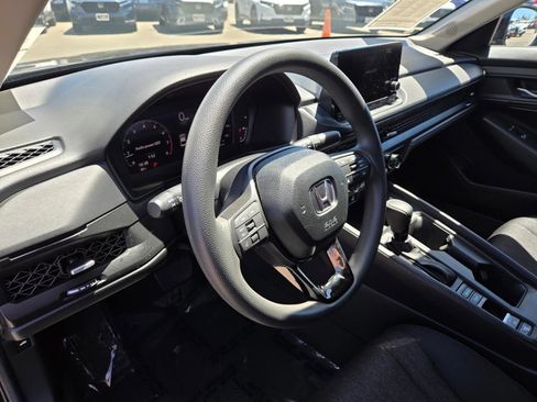 Used 2025 Honda Accord SE image 12
