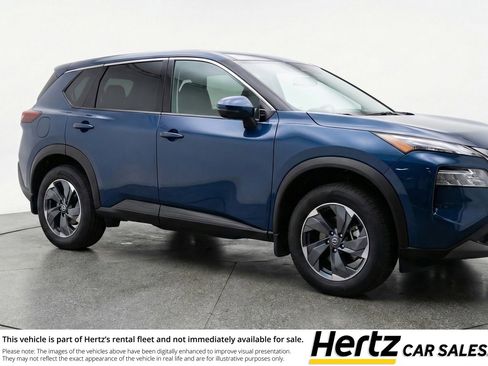 Used 2025 Nissan Rogue SV FWD image 1