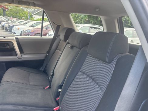 Used 2010 Toyota 4Runner SR5 AWD/4WD image 13