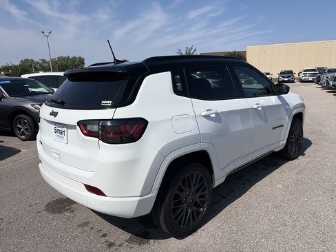 Used 2023 Jeep Compass High Altitude AWD/4WD image 5