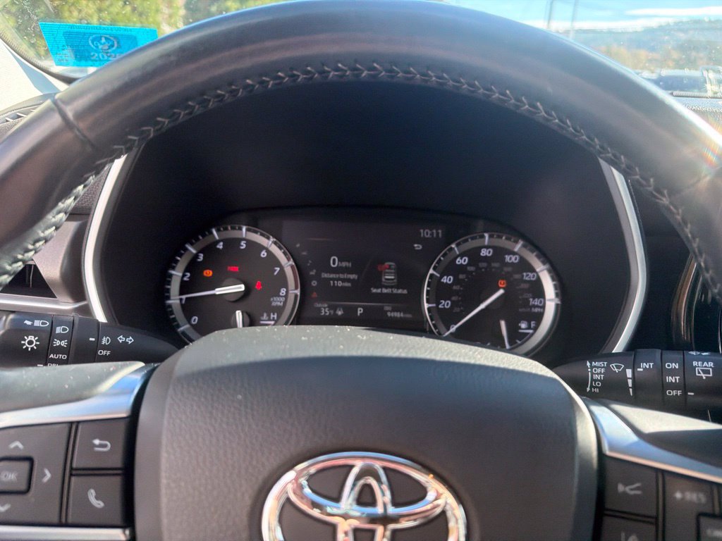Used 2021 Toyota Highlander XLE AWD/4WD image 13