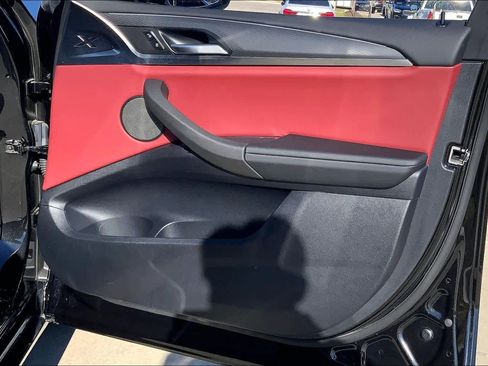 Certified 2025 BMW X4 xDrive30i w/ Premium Package image 26