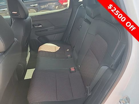 New 2025 Nissan Kicks SR w/ SR Premium Package FWD image 34
