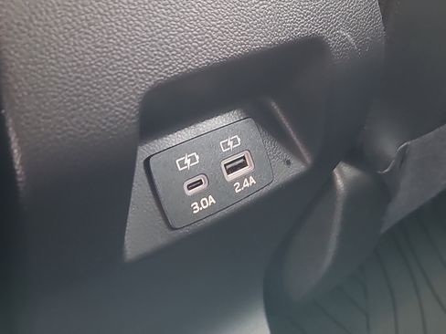 Certified 2024 Subaru Crosstrek 2.0i Premium image 12