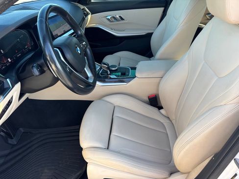 Used 2020 BMW 330i Sedan w/ Convenience Package RWD image 14