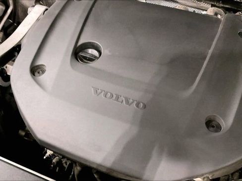 Certified 2023 Volvo XC90 B6 Ultimate w/ Lounge Package image 36