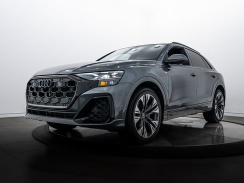 Certified 2025 Audi Q8 Prestige w/ Prestige Package image 7
