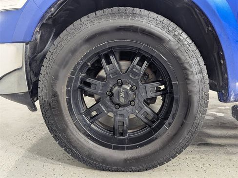 Used 2017 RAM 1500 Laramie w/ Convenience Group image 9