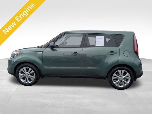 Used 2014 Kia Soul + FWD image 2