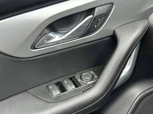 Used 2020 Chevrolet Blazer LT image 18