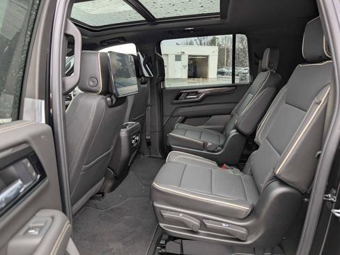 New 2026 GMC Yukon XL Elevation w/ Elevation Premium Package image 19