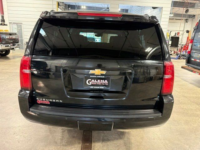 Used 2016 Chevrolet Suburban LT w/ Luxury Package AWD/4WD image 26