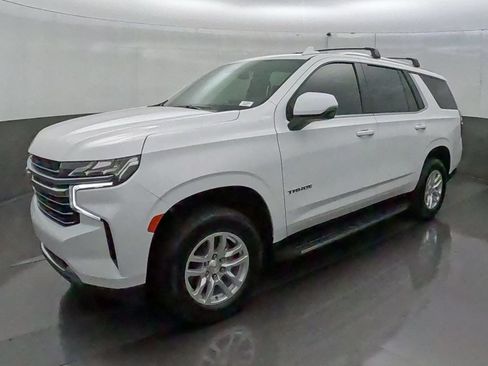 Used 2024 Chevrolet Tahoe LT w/ Luxury Package AWD/4WD image 3