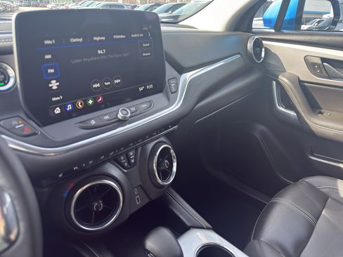 Used 2024 Chevrolet Blazer LT image 21