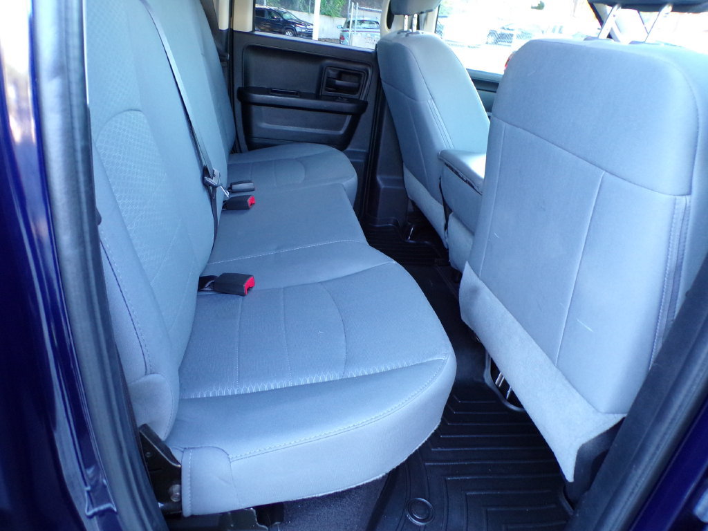 Used 2016 RAM 1500 Express AWD/4WD image 8