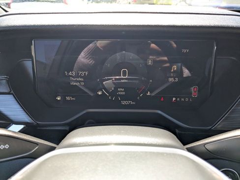 Used 2025 GMC Acadia Elevation image 26