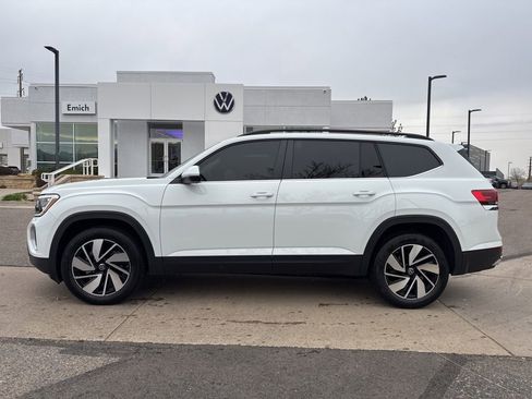 Certified 2024 Volkswagen Atlas SE image 2