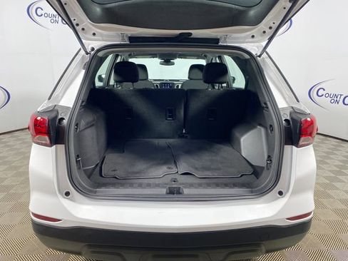 Used 2023 Chevrolet Equinox LS image 25