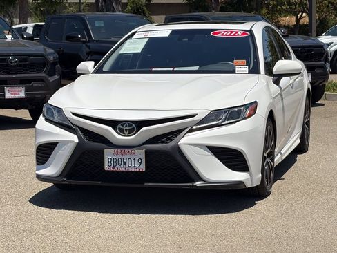 Certified 2018 Toyota Camry SE w/ Moonroof Package FWD image 47
