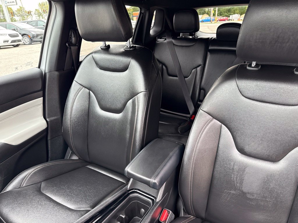 Used 2024 Jeep Compass Limited AWD/4WD image 28