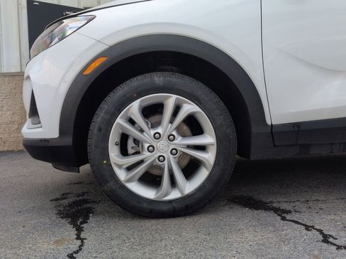 Used 2023 Buick Encore GX Preferred w/ Cold Weather Comfort Package AWD/4WD image 17