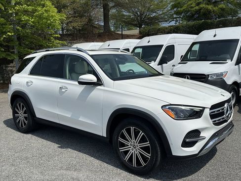 Certified 2025 Mercedes-Benz GLE 350 4MATIC image 2