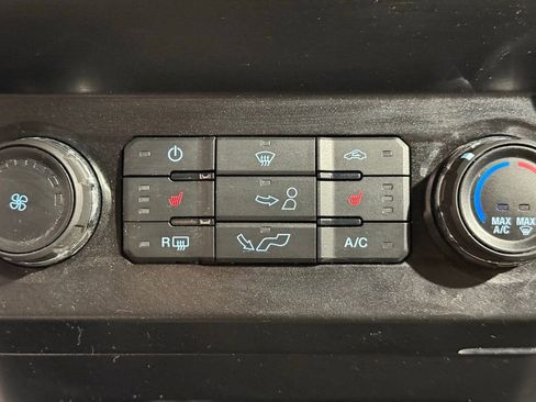 Used 2019 Ford F150 XLT w/ Equipment Group 302A Luxury image 27