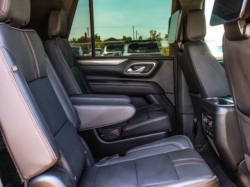 Used 2024 Chevrolet Tahoe RST w/ Luxury Package AWD/4WD image 38