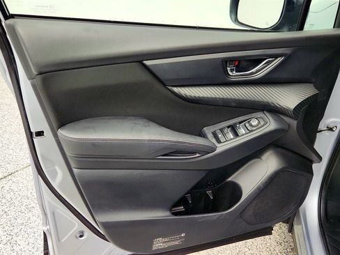 Used 2023 Subaru Ascent Premium w/ Convenience Package image 9