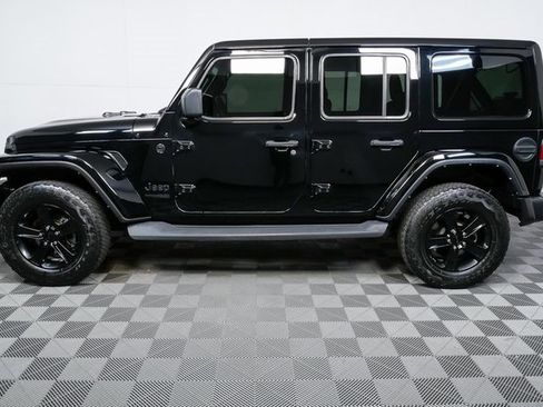 Used 2022 Jeep Wrangler Unlimited Sahara image 24