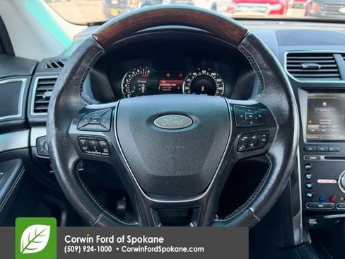 Used 2016 Ford Explorer Platinum AWD/4WD image 24