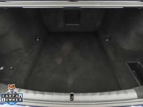 Used 2023 BMW 760i xDrive w/ Executive Package image 27