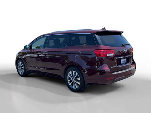 Used 2016 Kia Sedona SX FWD image 3