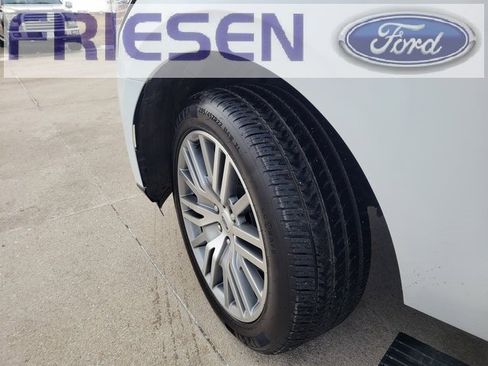 Used 2023 Ford Expedition Max Limited image 7