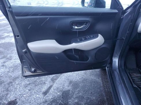 Certified 2026 Honda HR-V LX image 12