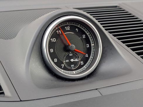 Certified 2021 Porsche Macan image 20