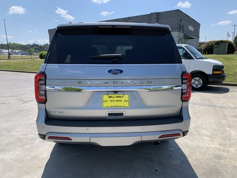 Used 2024 Ford Expedition Limited AWD/4WD image 4