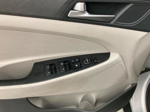 Used 2018 Hyundai Tucson SEL FWD image 24