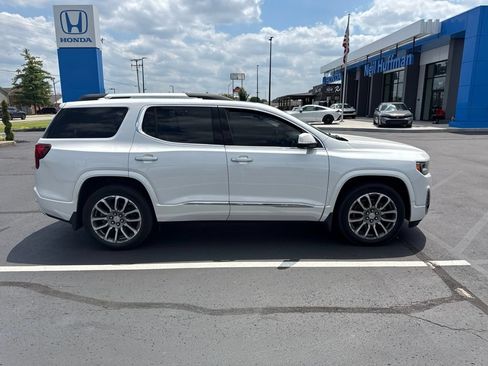 Used 2021 GMC Acadia Denali w/ Denali Ultimate Package AWD/4WD image 2